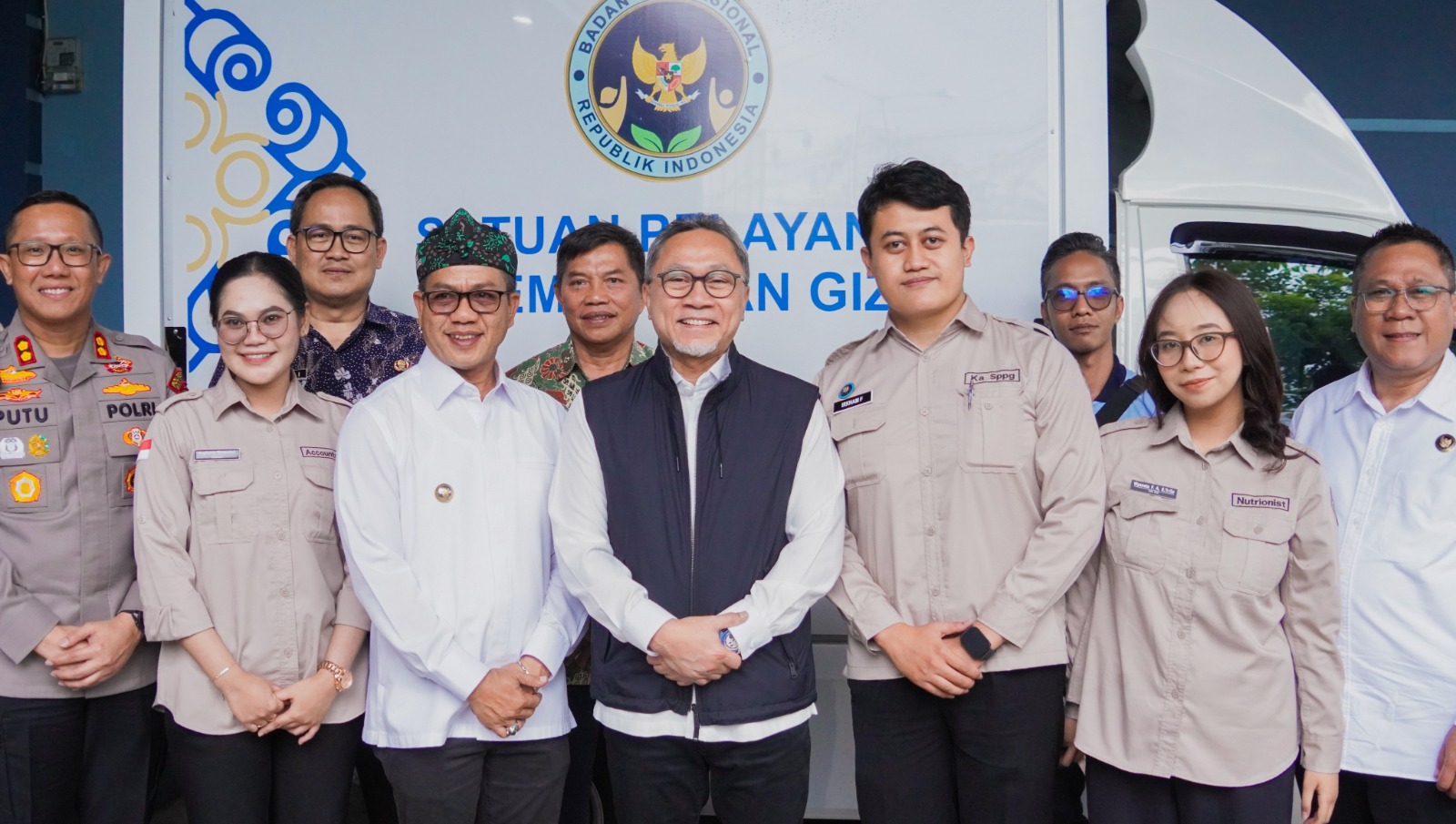 309033_pastikan-gizi-tepat-sasaran-menko-pangan-tinjau-sppg-cingcin-2-bandung_20260123134923.jpeg