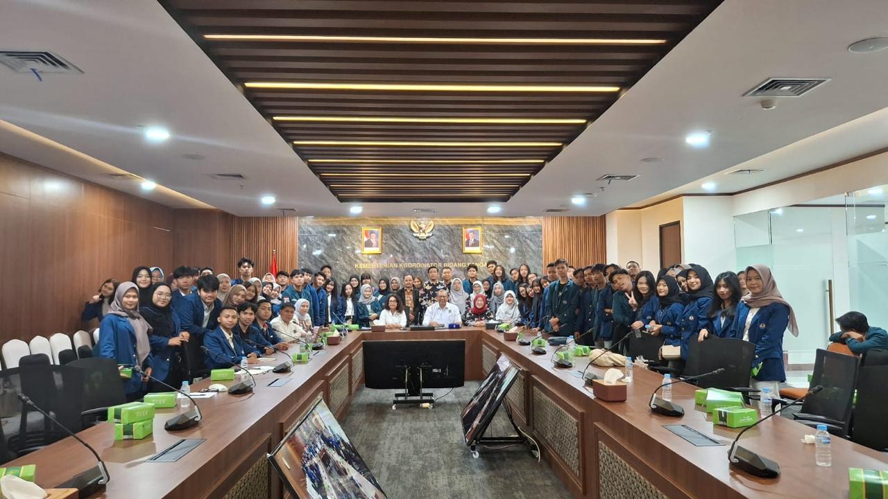 827073_kemenko-pangan-terima-kunjungan-dosen-dan-mahasiswa-universitas-lampung-perkuat-sinergi-akademik-dan-kebijakan-pangan_20250603213624.jpeg