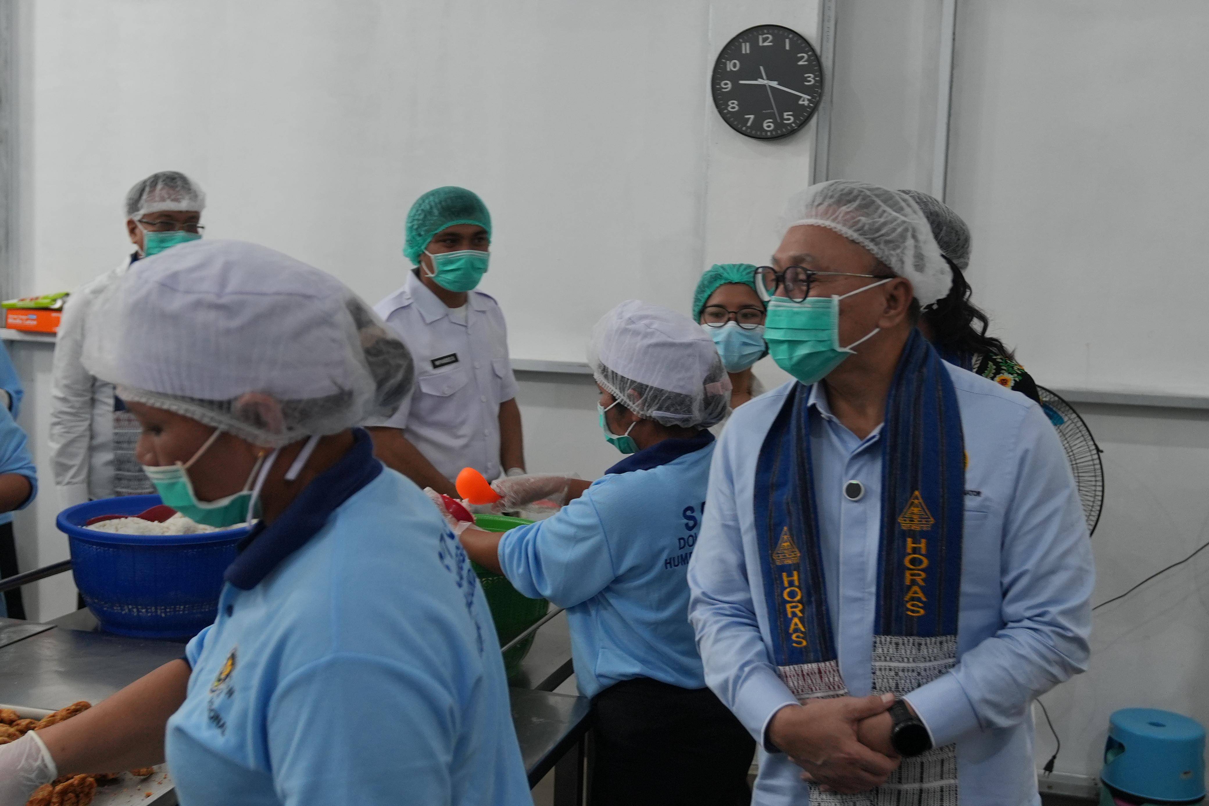 866737_resmikan-sppg-dolok-sanggul-menko-pangan-zulhas-keamanan-pangan-dan-kesehatan-siswa-prioritas-pemerintah_20250927100132.jpg