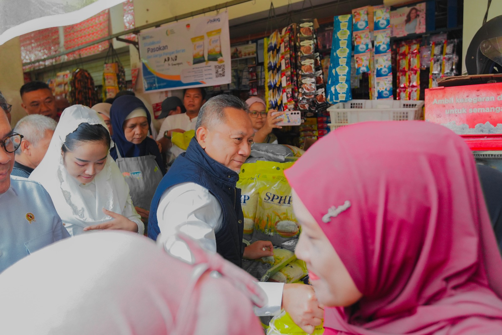 946613_harga-pangan-turun-pasca-tahun-baru-pedagang-pasar-simongan-rasakan-dampaknya_20260105153622.jpeg