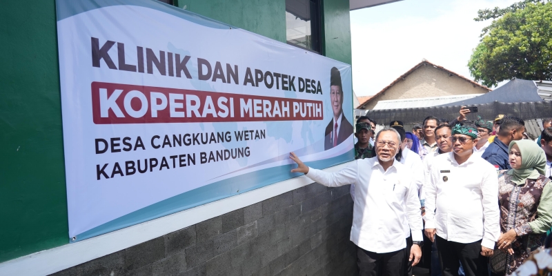 109547_menko-zulhas-dorong-integrasi-poskesdes-ke-kopdes-merah-putih_20250517054430.jpg