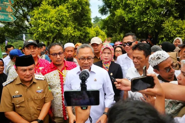 235117_jambore-penyuluh-pertanian-jawa-barat-2025-menuju-swasembada-ketahanan-pangan-jadi-prioritas_20250502102705.jpg
