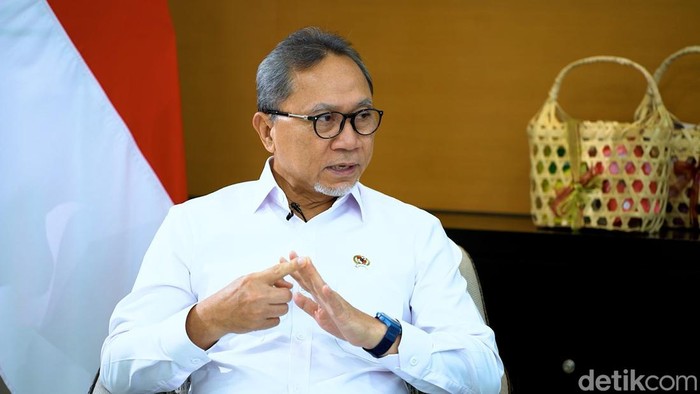 366153_zulhas-pede-ri-tak-impor-beras-tahun-ini-stok-buat-lebaran-cukup-_20250303092705.jpeg