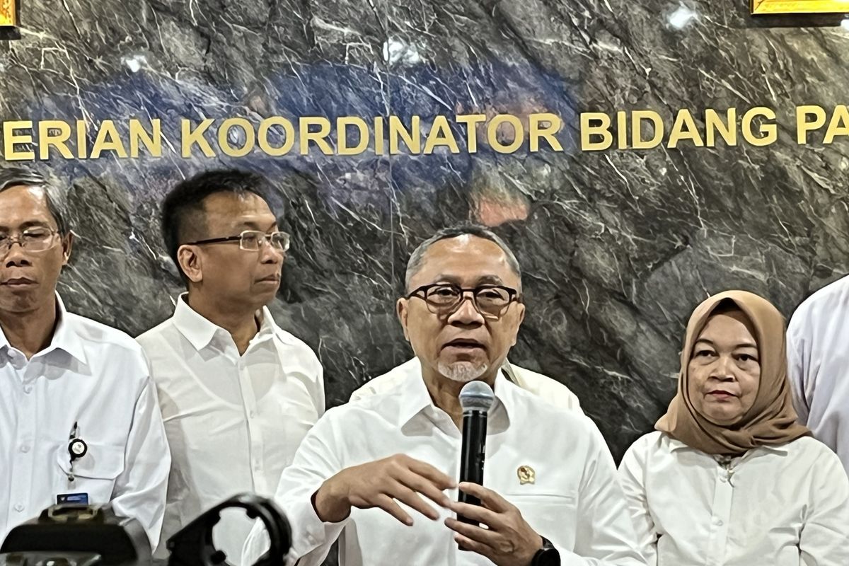 731777_prabowo-tunjuk-zulhas-sebagai-ketua-satgas-koperasi-desa-merah-putih_20250410085727.jpeg
