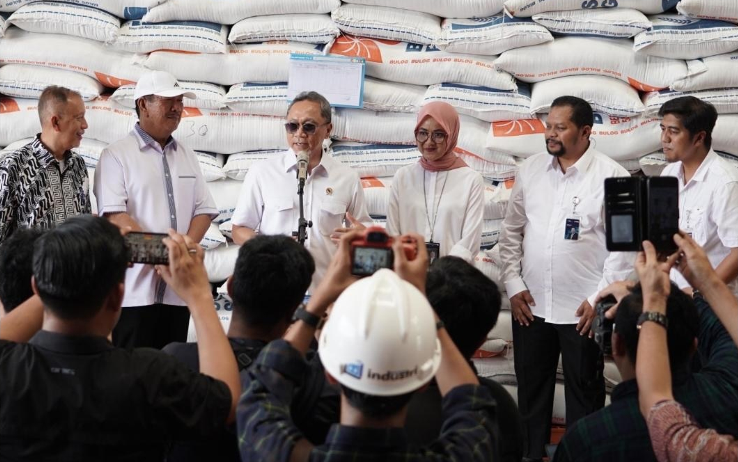 759291_kunker-ke-lampung-pastikan-stok-beras-jelang-nataru-aman_20241203200442.jpg