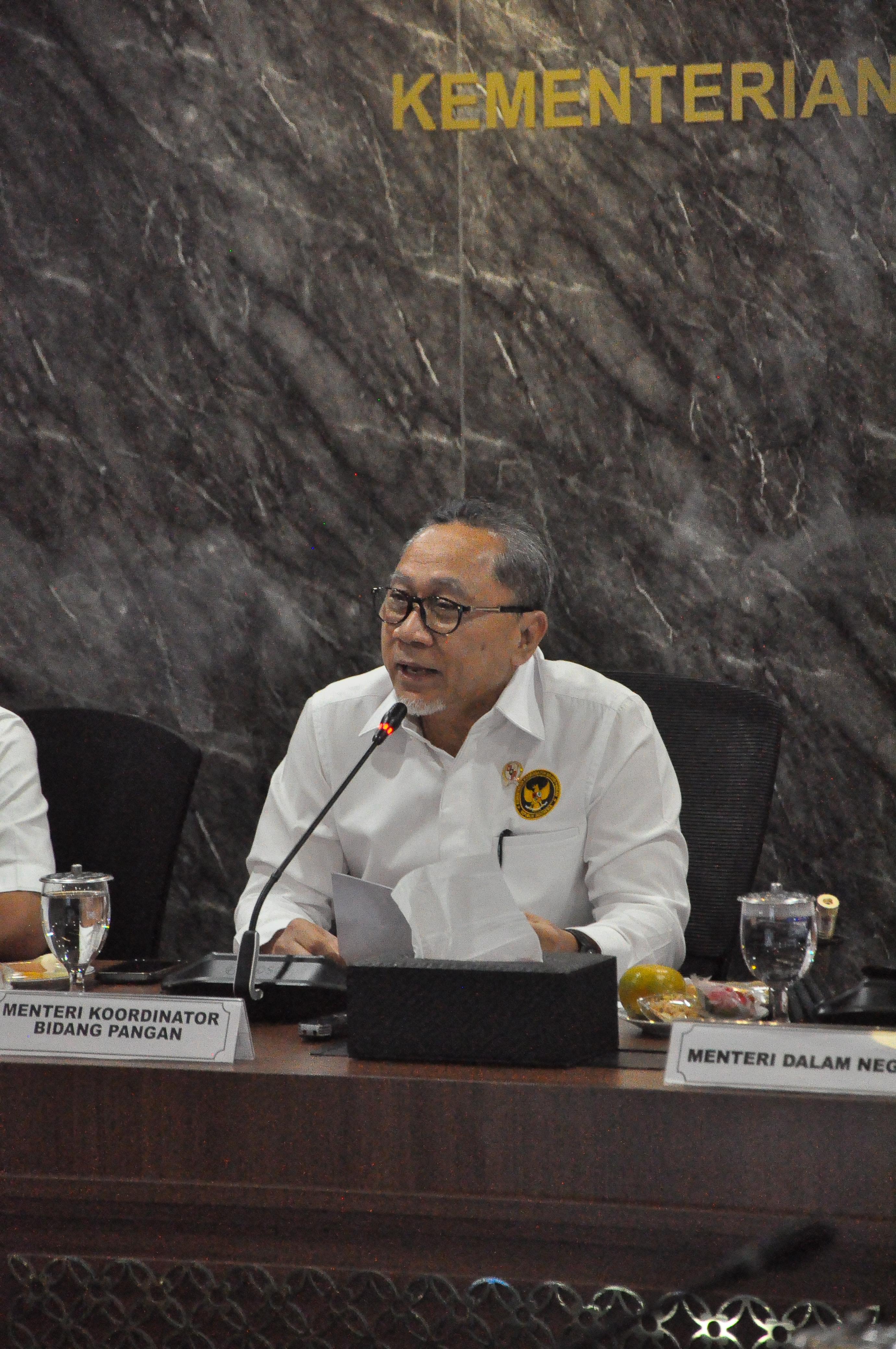 786550_kasus-beras-oplosan-menko-pangan-zulhas-akan-tindak-tegas-pelaku_20250722115725.jpeg