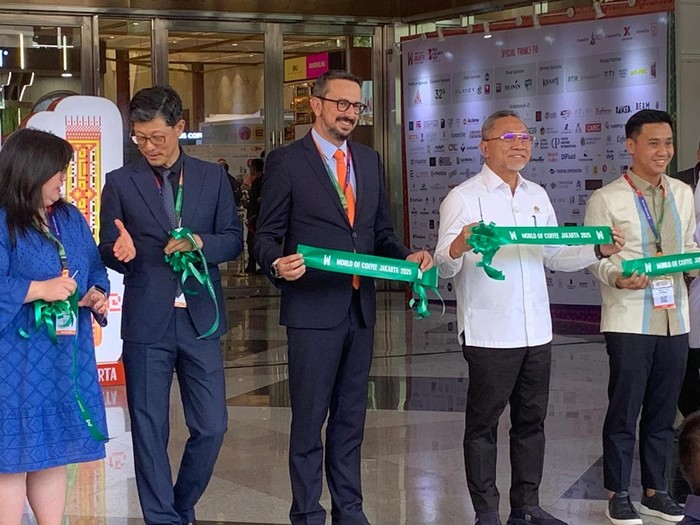 839247_zulhas-sebut-ri-produsen-kopi-terbesar-keempat-di-dunia-kalah-dari-vietnam_20250517055837.jpeg