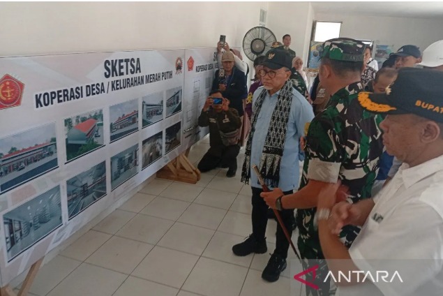 841101_zulhas-pastikan-kdmp-kaliori-banyumas-dukung-ekonomi-kerakyatan_20260126111020.jpeg