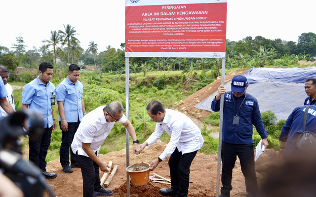 927834_menko-zulhas-menteri-lh-segel-sejumlah-kawasan-bogor-karena-rusak-lingkungan_20250314080206.jpg