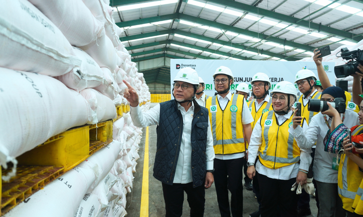 180904_kunjungan-menko-pangan-ke-pt-pupuk-kujang-cikampek_20251120155444.png