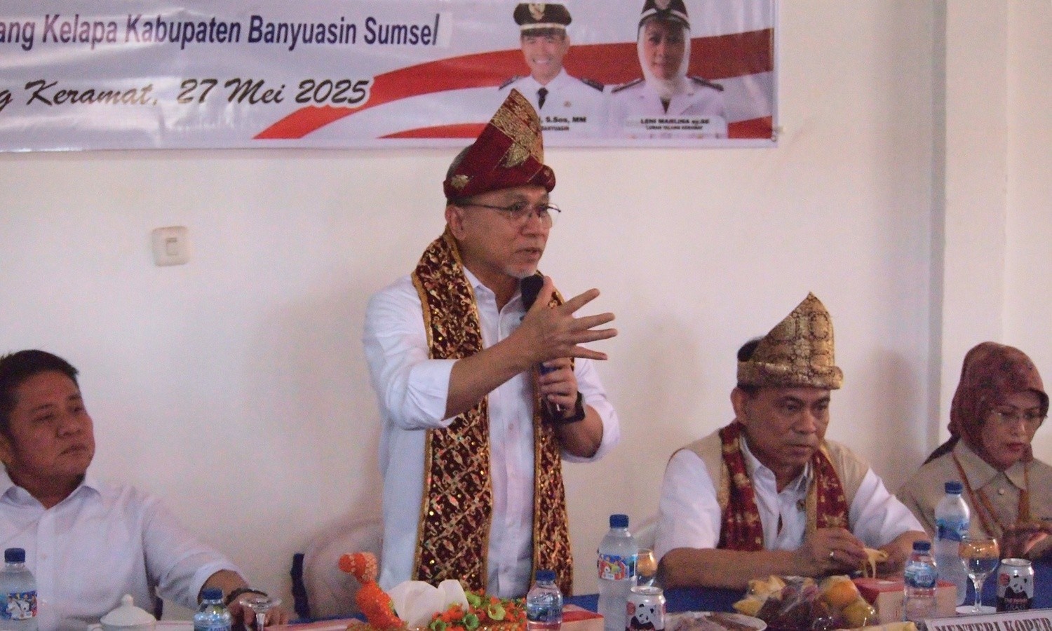 276963_meninjau-pelaksanaan-musyawarah-kelurahan-khusus-pembentukan-koperasi-desa-kelurahan-merah-putih-di-kelurahan-talang-keramat_20250727171929.jpeg