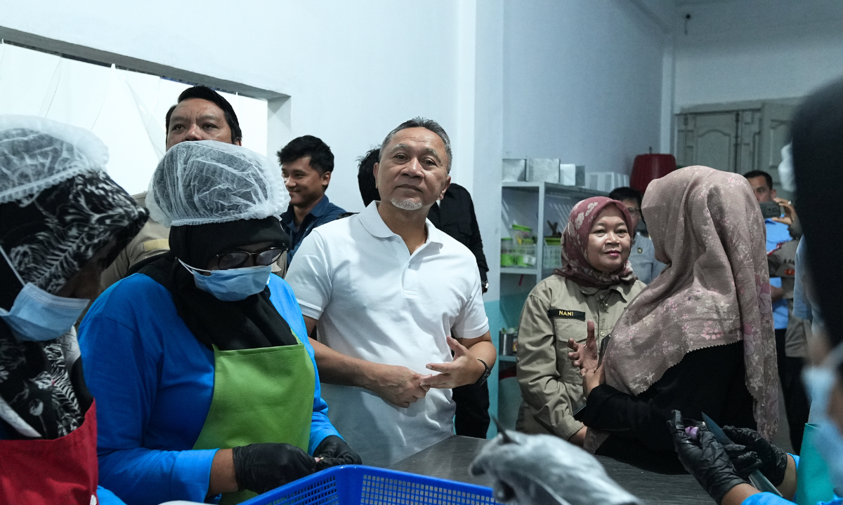 30854_kunjungan-menko-pangan-ke-bireuen-tinjau-sppg-geulanggang-baro-dan-desa-cot-ara-kuta-blang_20251218102410.png