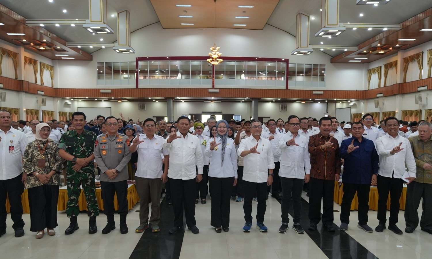357122_peluncuran-dan-dialog-percepatan-musyawarah-desa-kelurahan-khusus-pembentukan-koperasi-desa-kelurahan-merah-putih-se-lampung_20250727172925.jpeg