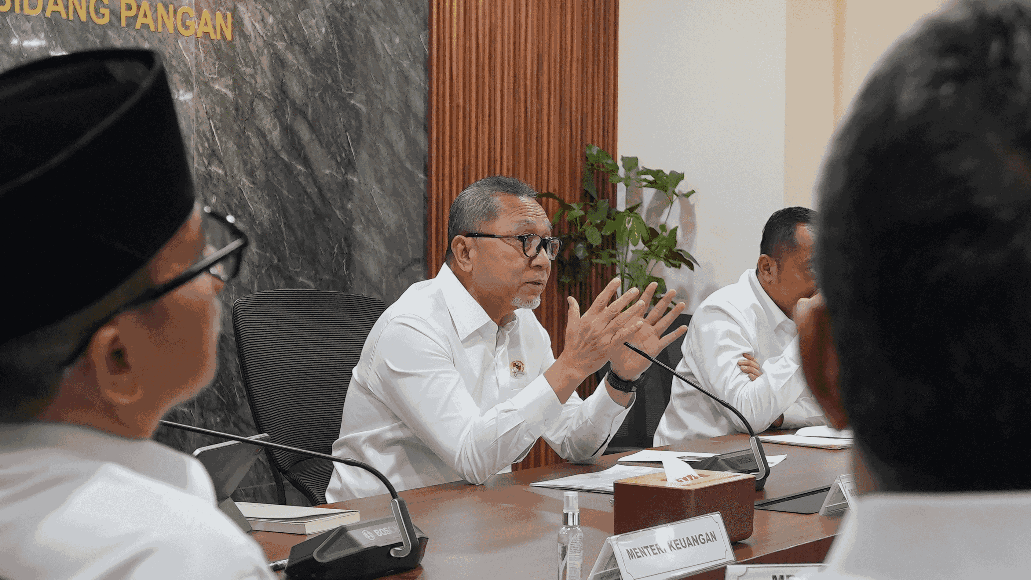 424219_rakortas-pembentukan-satgas-koperasi-desa-merah-putih_20250722211017.png