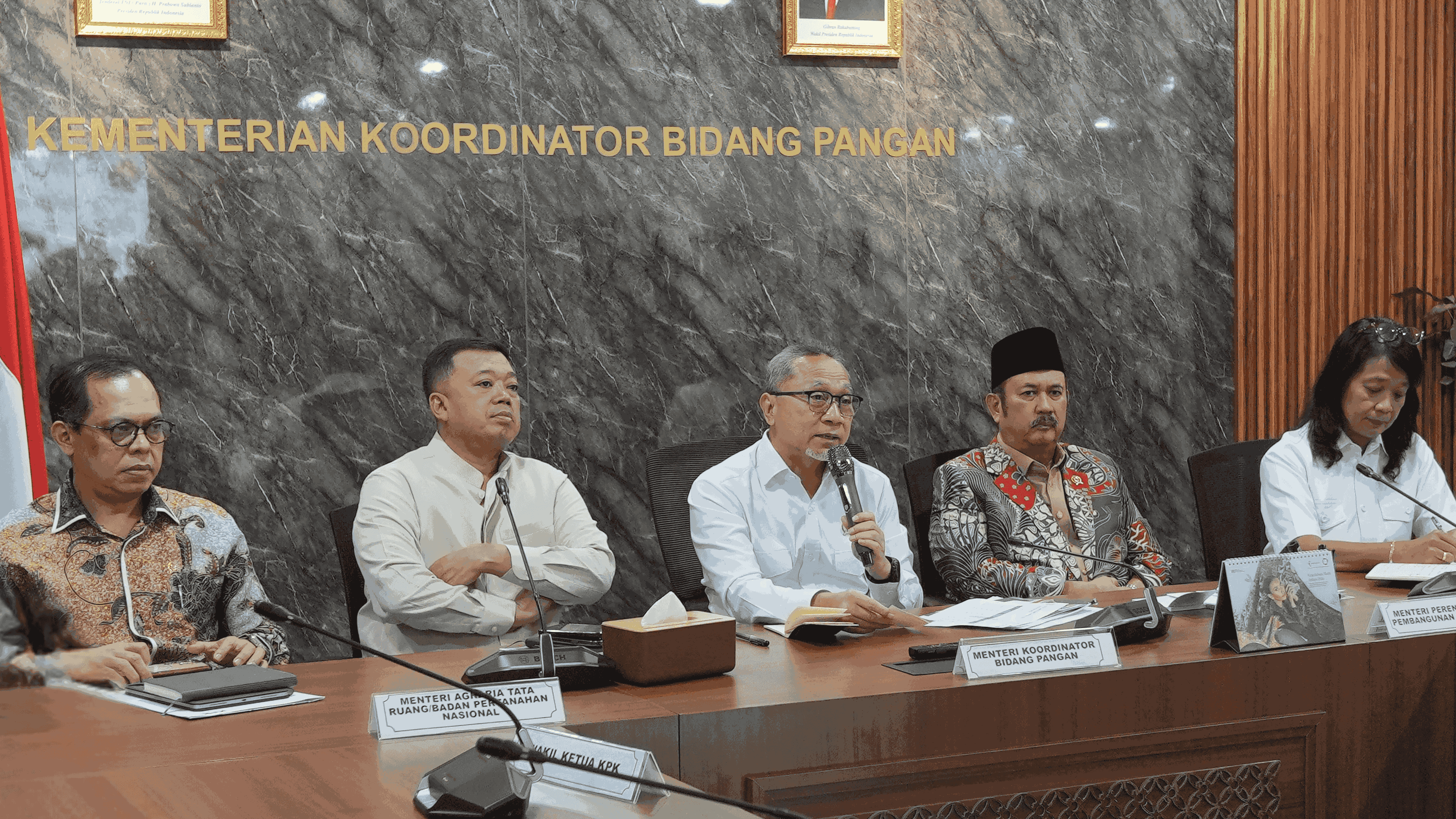 499636_rakortas-pengendalian-alih-fungsi-lahan-sawah_20250722212403.png