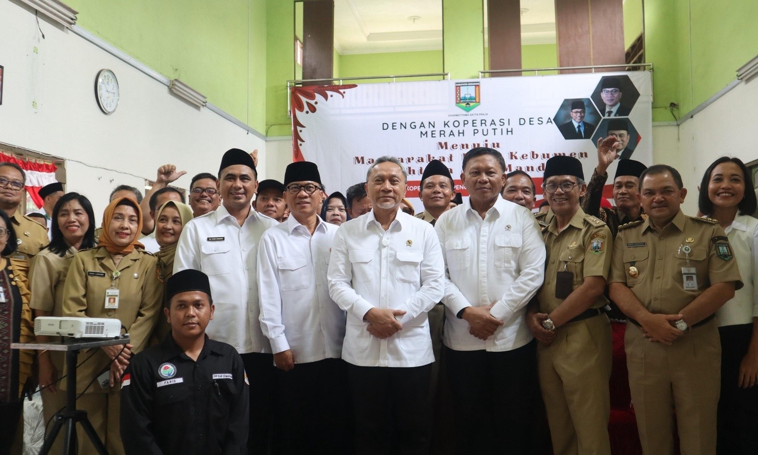523194_peninjauan-musdesus-kopdes-merah-putih-desa-kebumen_20250727130430.jpeg