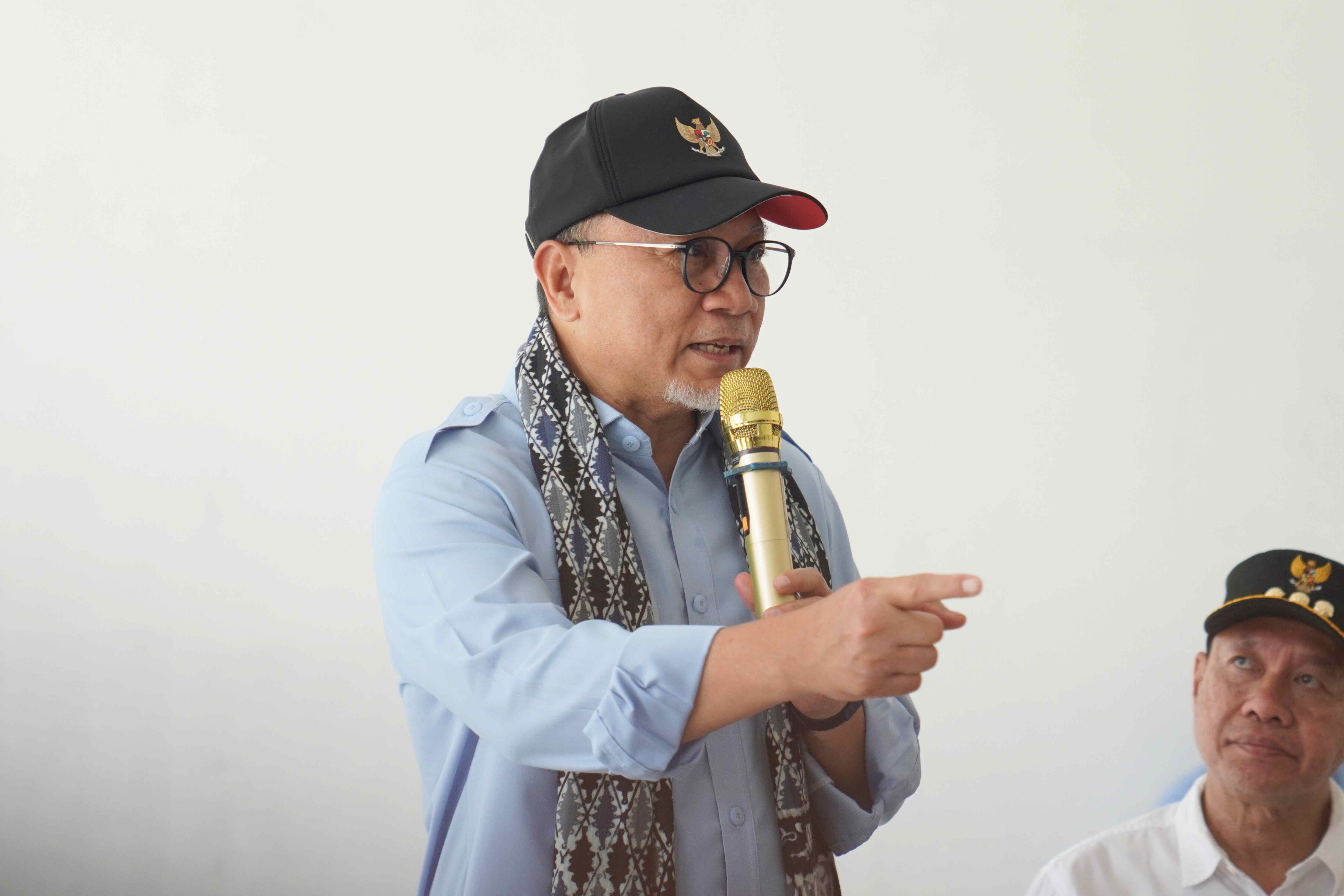 684025_menko-pangan-tinjau-pembangunan-kdmp-banyumas_20260130091606.jpg