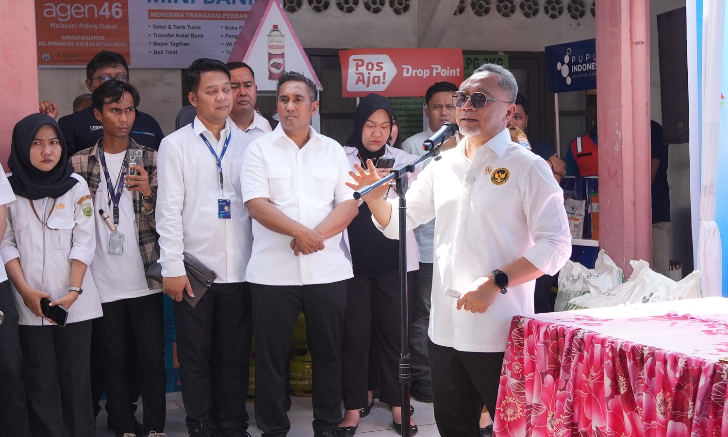 767981_meninjau-mock-up-koperasi-kelurahan-merah-putih-sukodadi-kecamatan-sukarami_20250727173748.jpeg