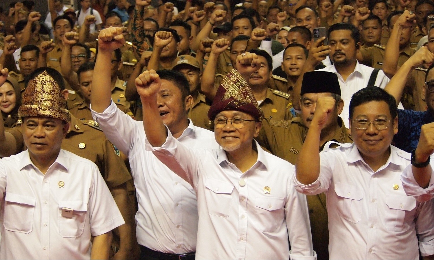 78714_peluncuran-dan-dialog-percepatan-musyawarah-desa-kelurahan-khusus-pembentukan-koperasi-desa-kelurahan-merah-putih-di-pscc_20250727172205.jpeg