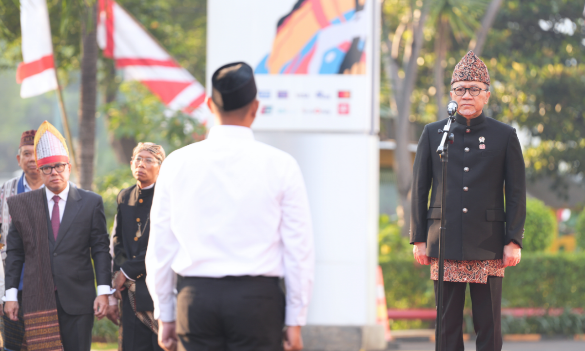 872932_memimpin-upacara-peringatan-hari-ulang-tahun-ke-80-kemerdekaan-ri-di-kemenko-pangan_20250925160622.png