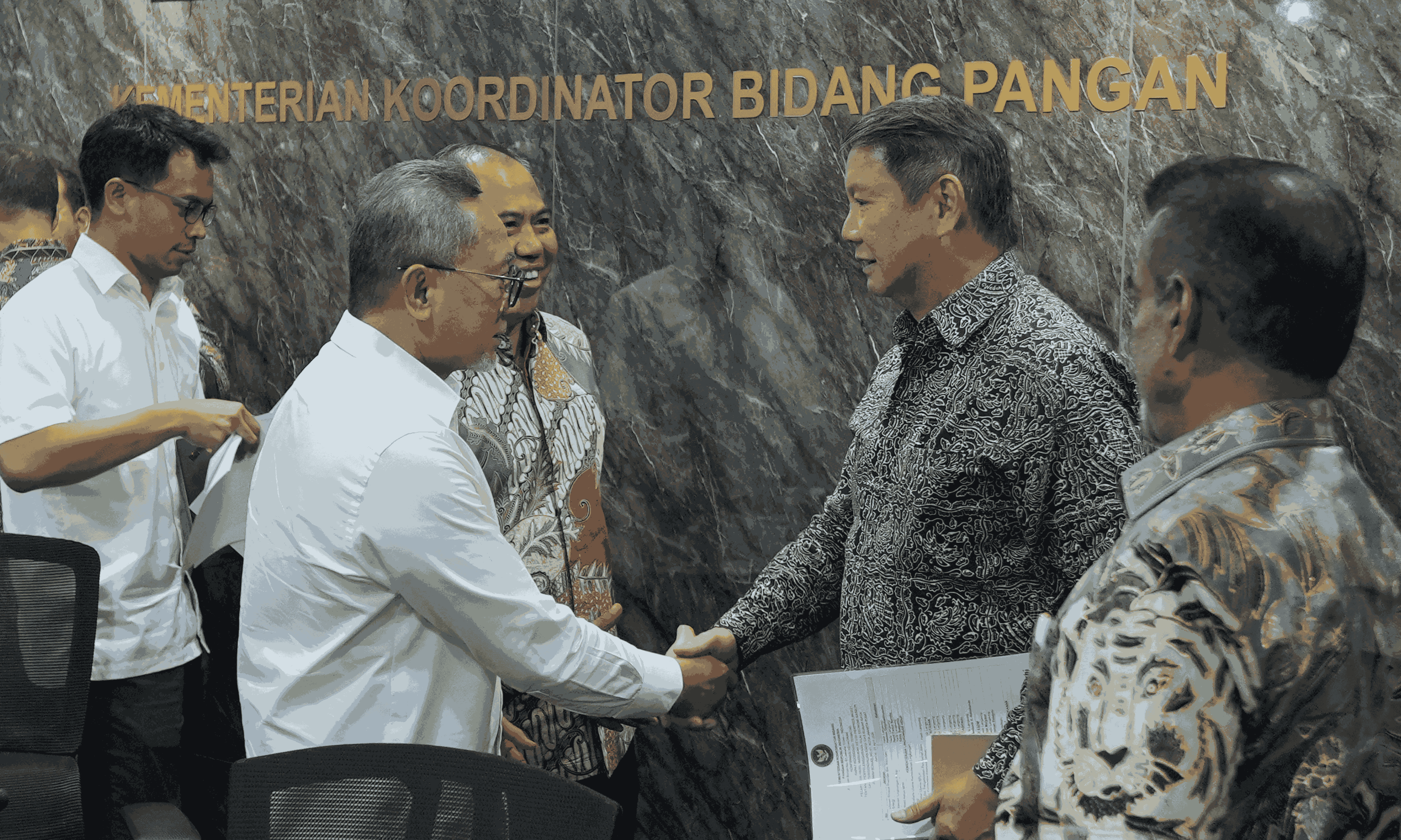 911430_rakortas-pembahasan-rperpres-nilai-ekonomi-karbon-nek-_20250726221051.png