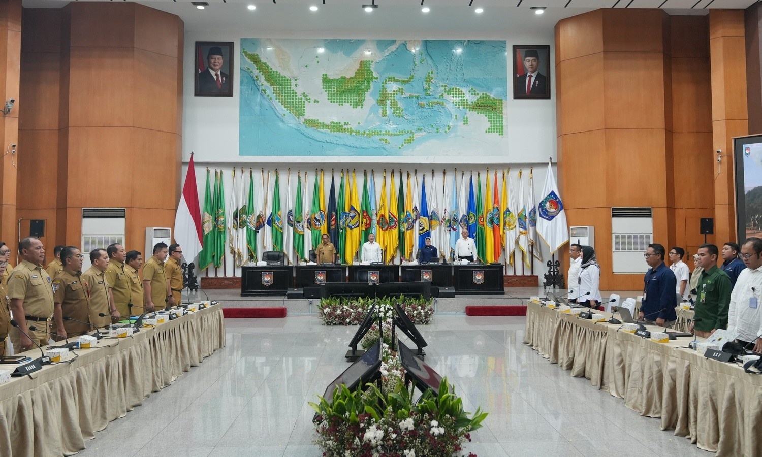 950663_rapat-koordinasi-pengendalian-inflasi-daerah_20250727170100.jpeg